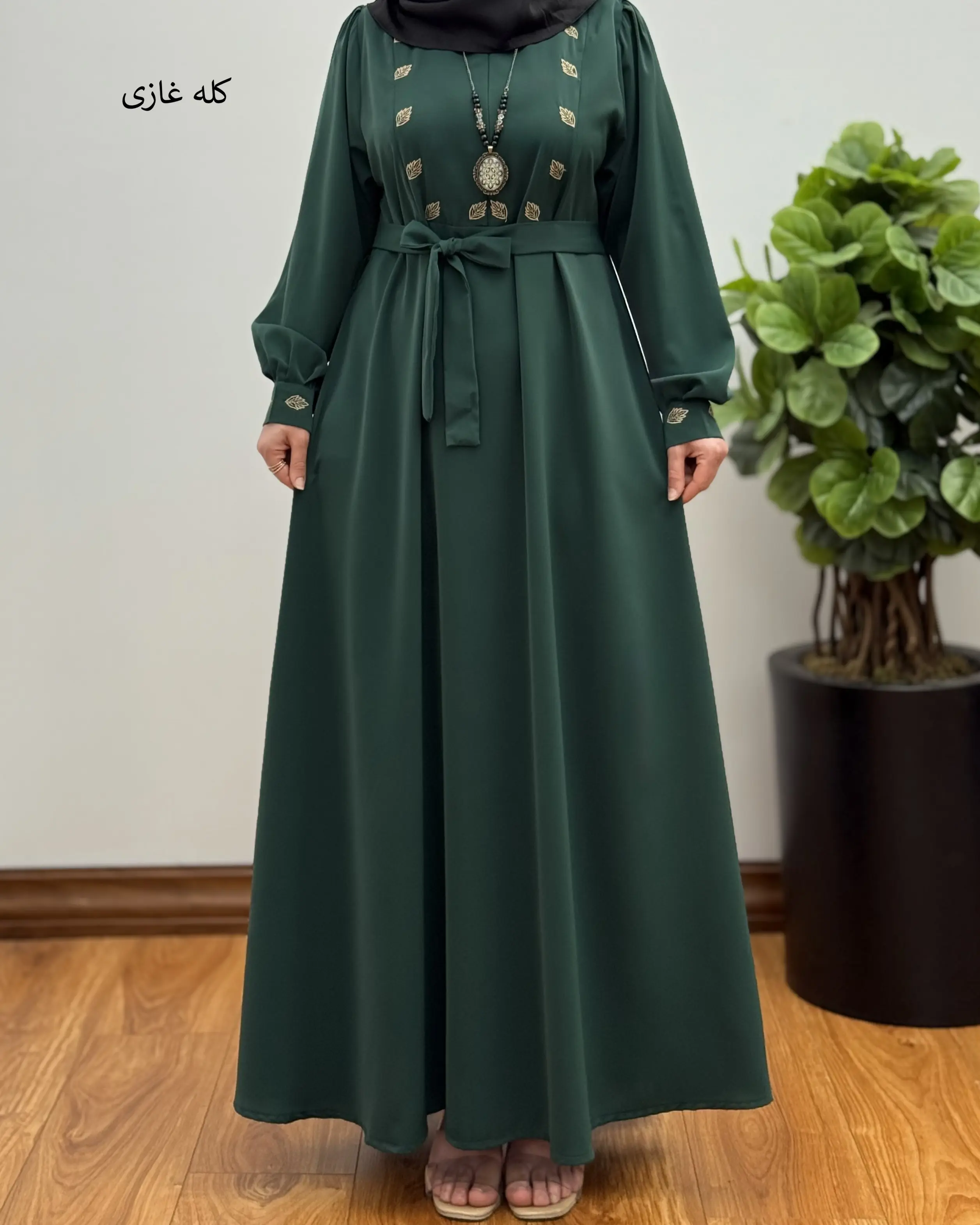 مانتو عبایی سوپر کلوش الیزه مدل برگی